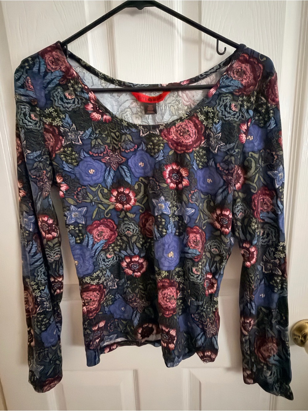 Y2K Vintage Long-Sleeve Scoop Neck Top - Blue & Burgundy Floral